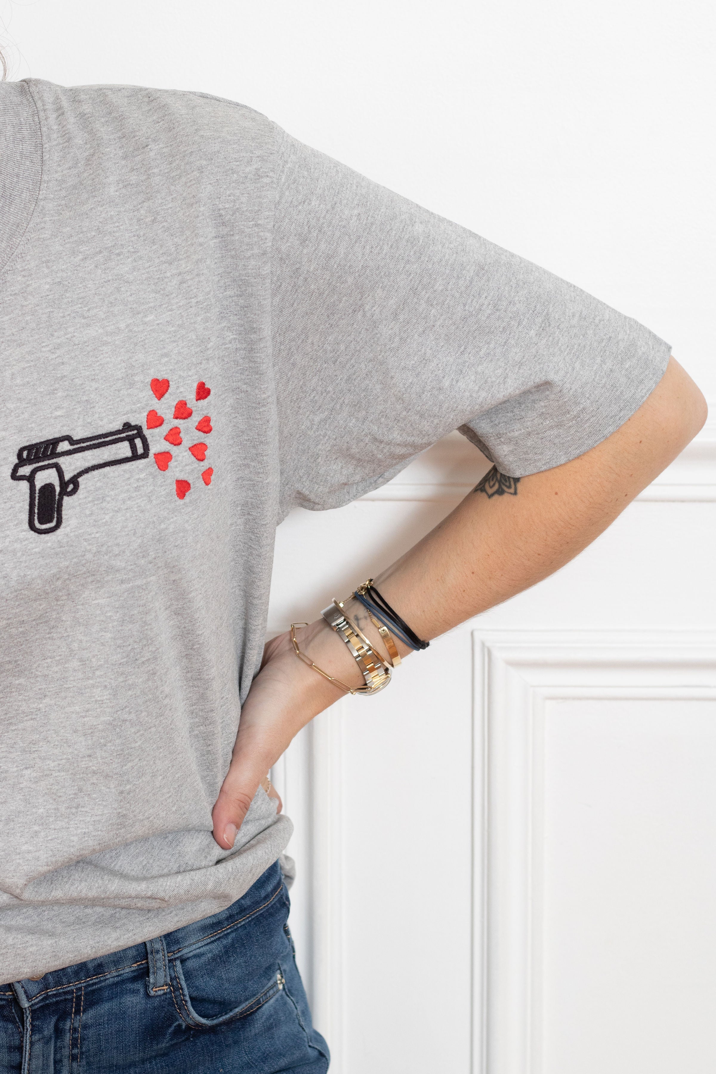 TEE-SHIRT GRIS PISTOLET