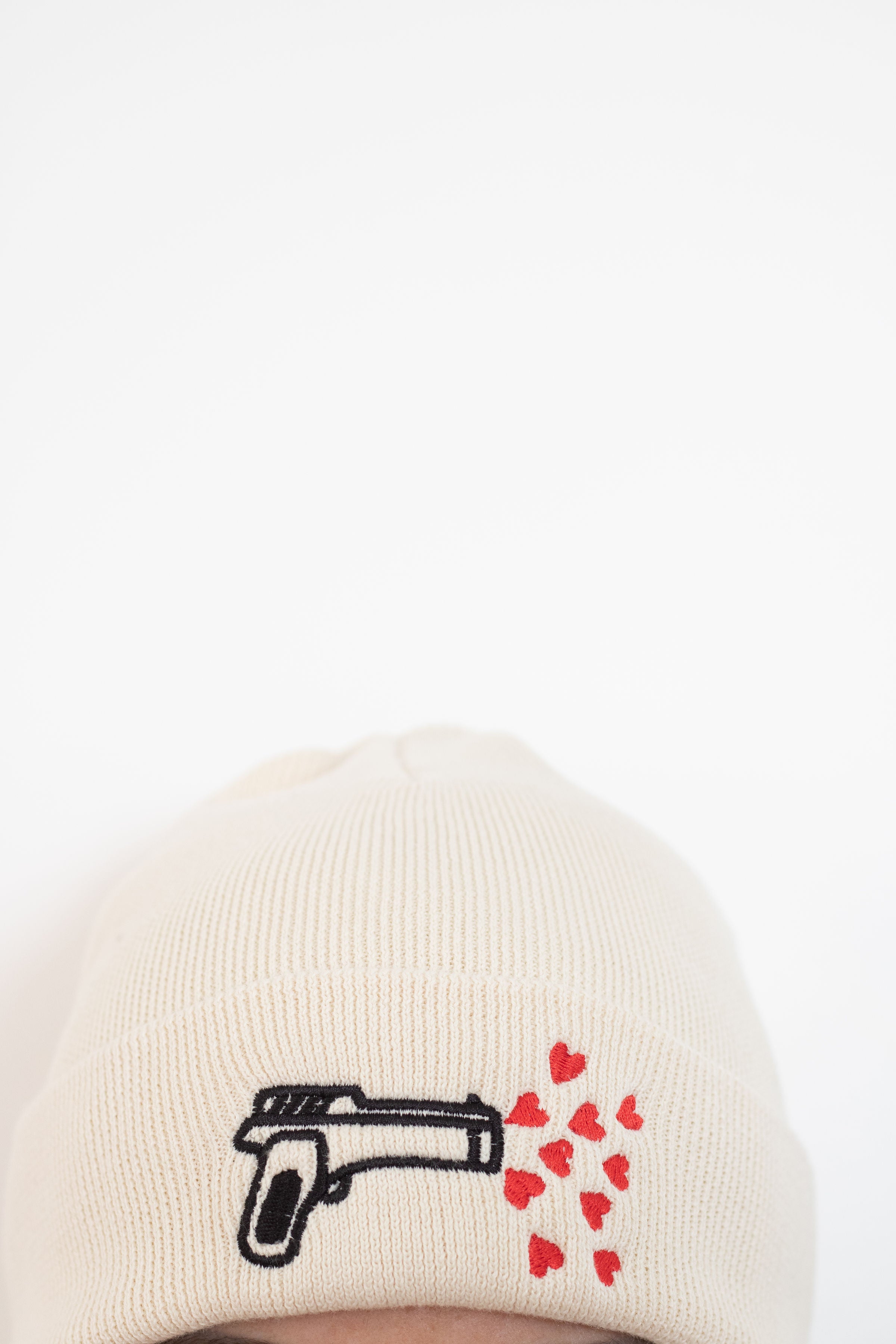 BONNET BLANC PISTOLET