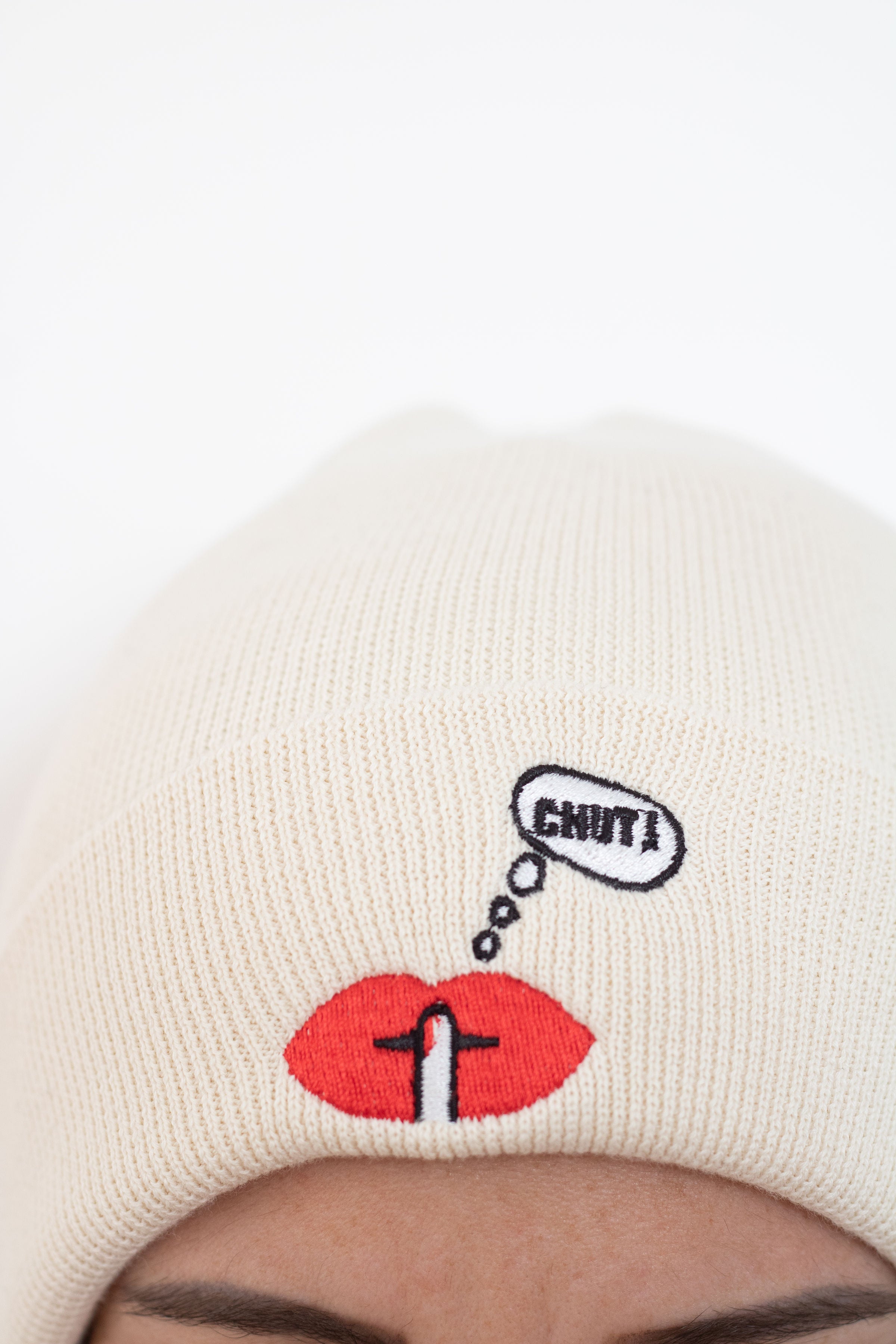 BONNET BLANC CHUT