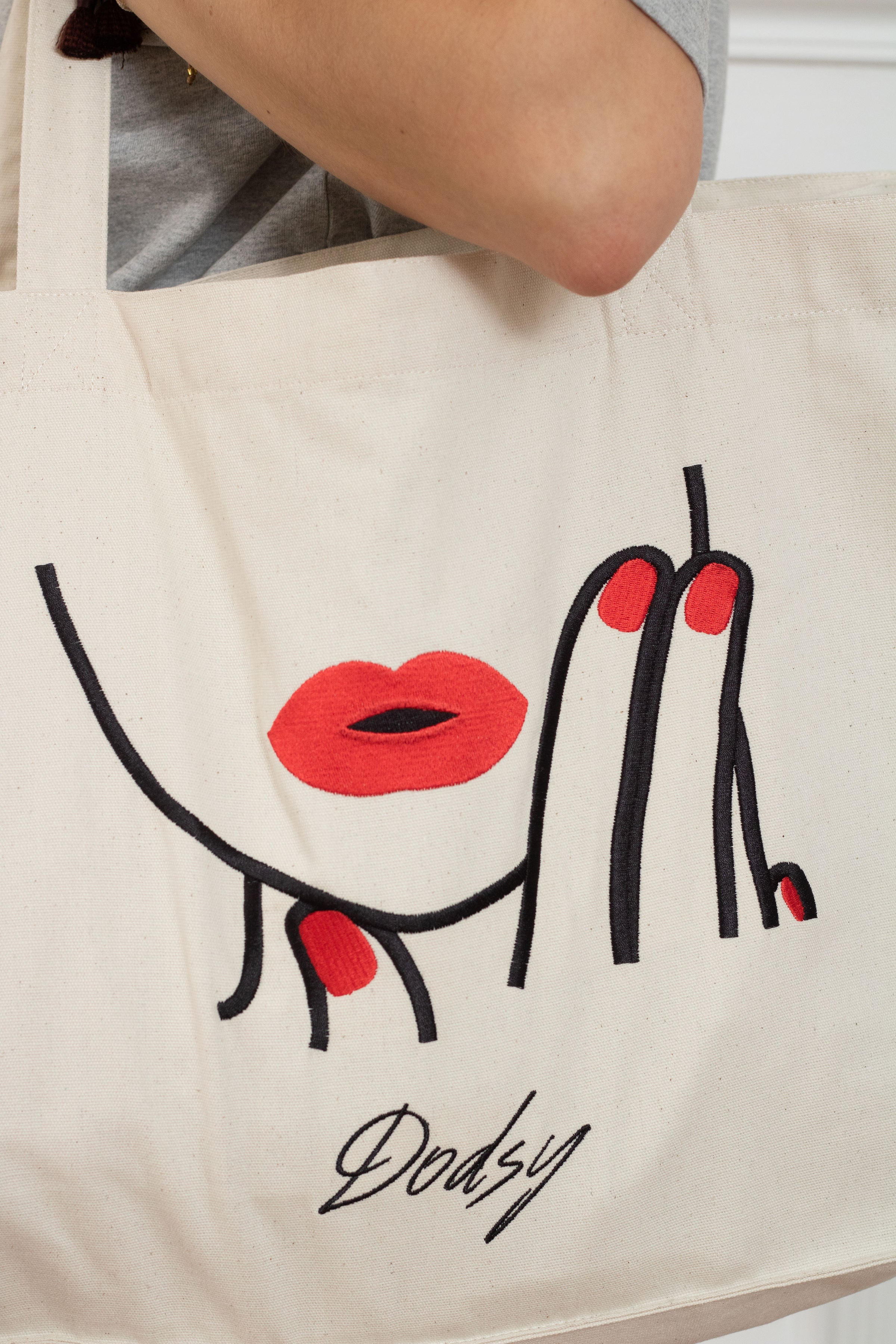 Tote Bag grand format "LEVRES"