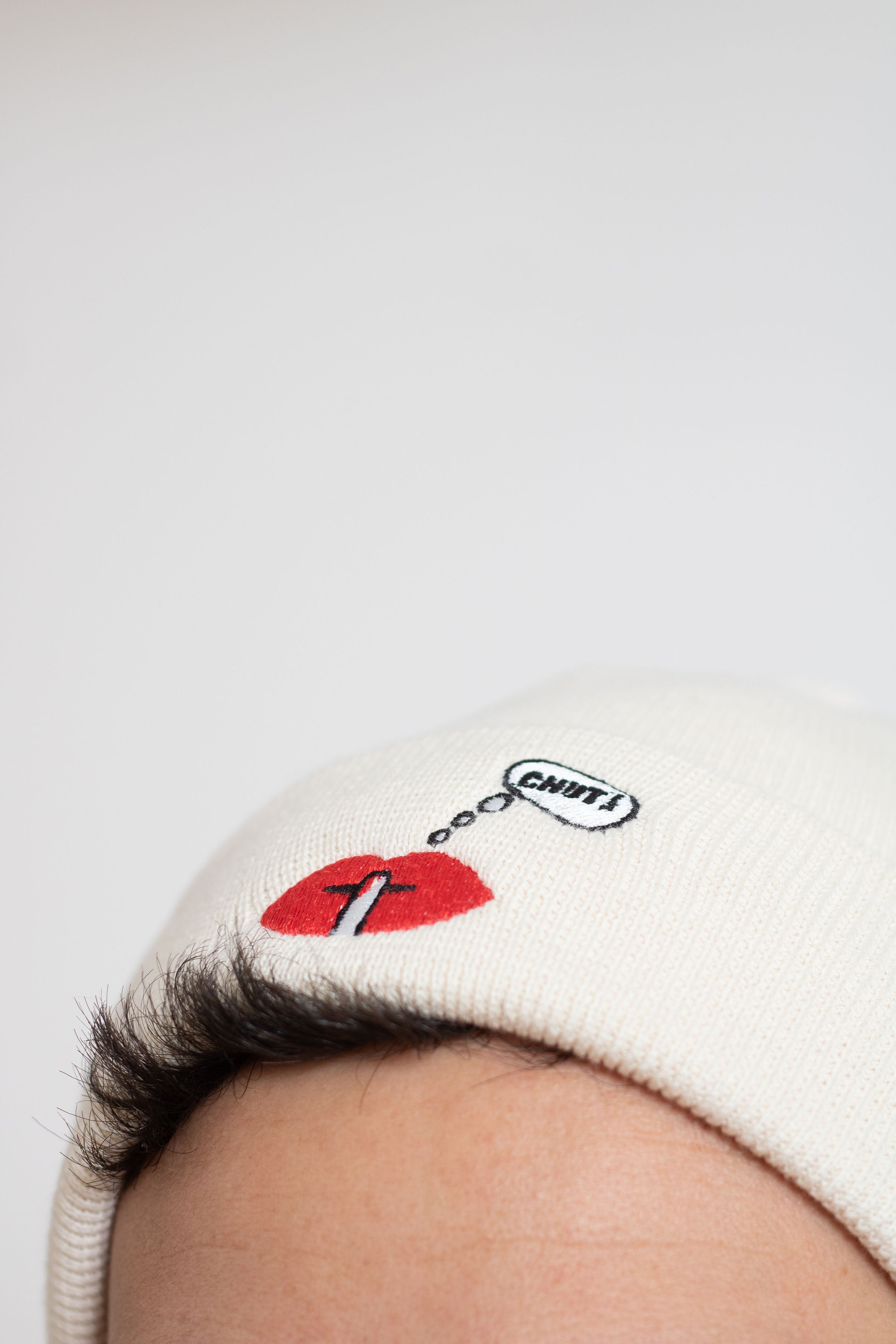 BONNET BLANC CHUT